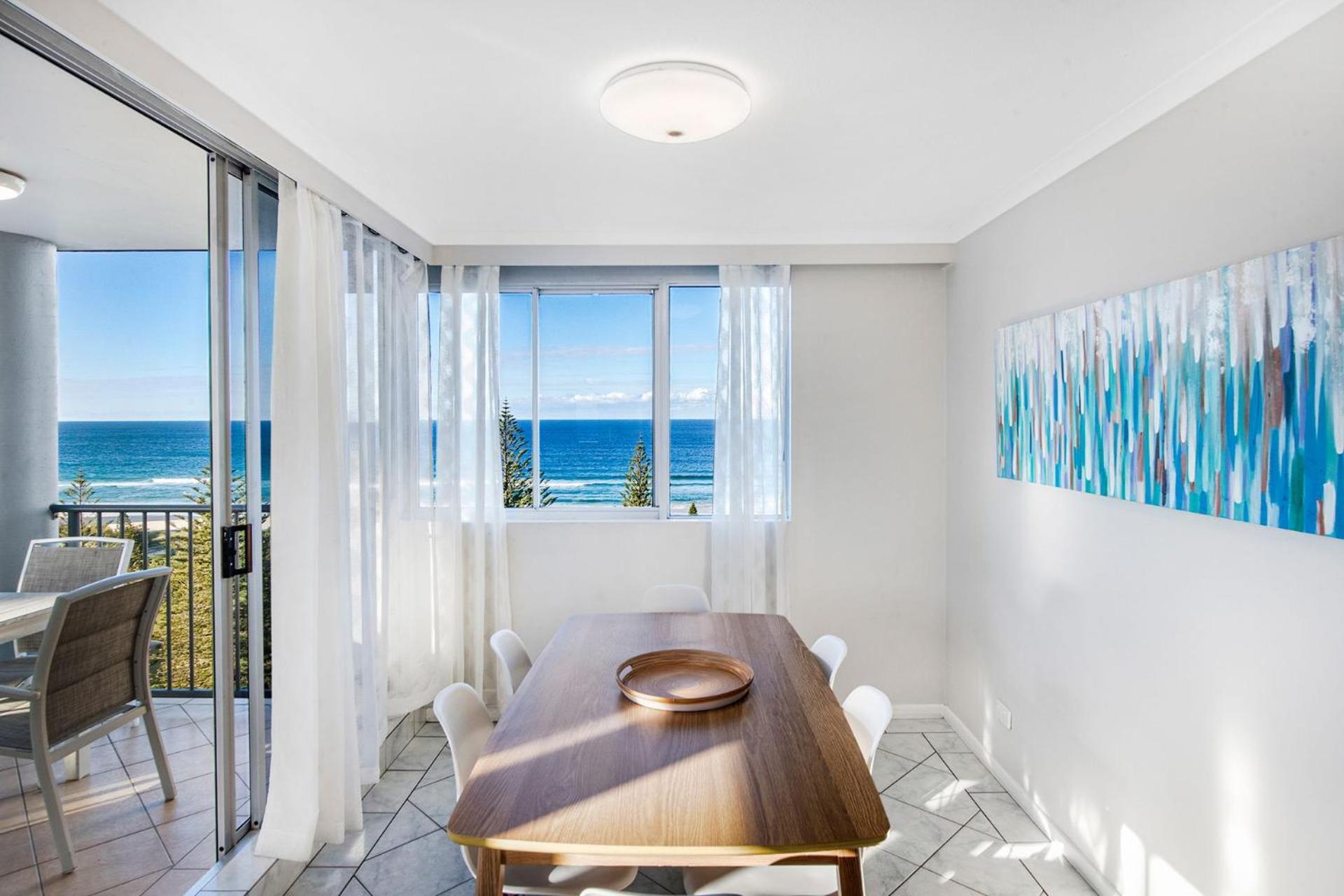 Beachfront Two Bedroom Broadbeach - Coasthm Apartment Gold Coast